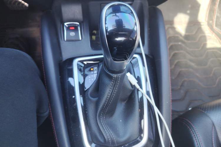 Used Nissan Qashqai 2022 2.0L CVT XV Premier Luxury Edition Gear Lever