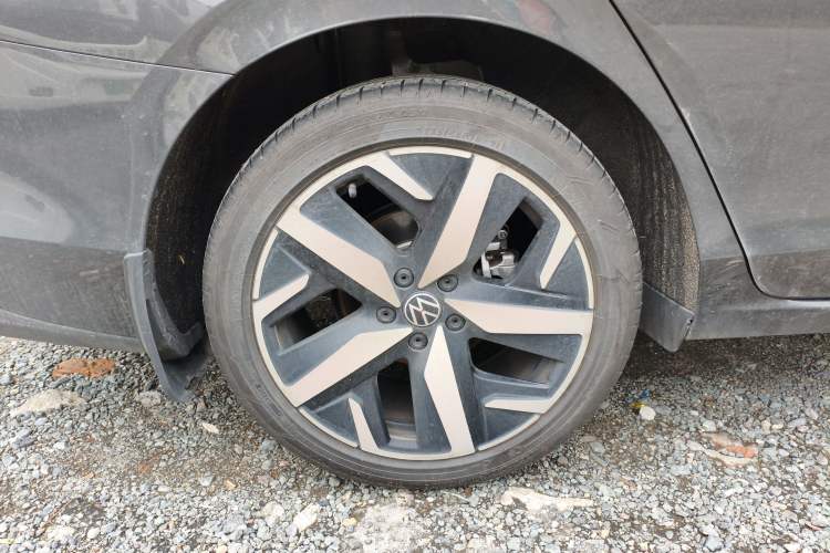 Used Volkswagen Lamando 2024 Lavida L 280TSI DSG Cool & Spicy Edition
