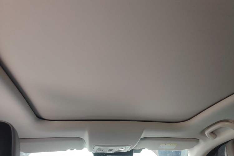 Used CHANGAN NEVO Q05 2024 Truly Delicious Version 125cc Superior Design CATL Headliner