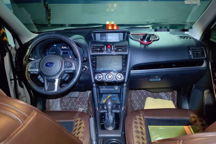 Used Subaru Forester 2016 2.5i Luxury Navigation Edition Center Console