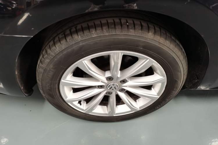 Used Volkswagen Passat 2017 330TSI DSG Luxury Edition
