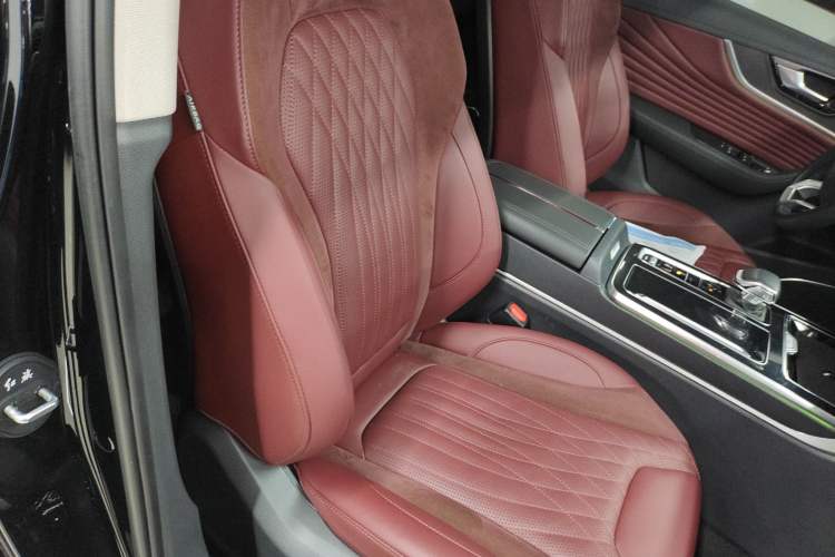 Used Hongqi HS5 2023 2.0T Qixiang Pro Edition