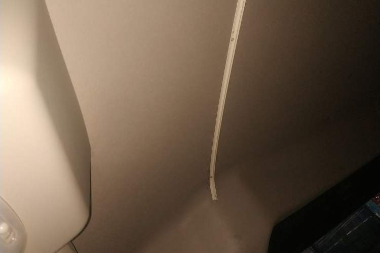 Used Dongfeng Yufeng Yufeng 2023 V9+ 2.0T Automatic Front-Drive Multi-Function Mid-Roof 7/8/9-Seater