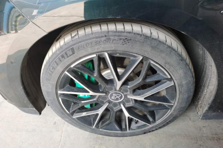 Used BYD Han 2022 EV 610 km All-Wheel-Drive Qianshan Cui Limited Edition
