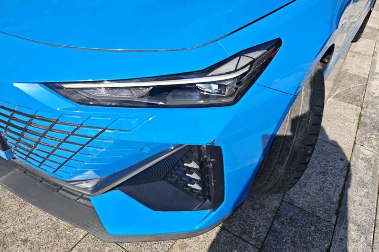 Used Changan UNI-V 2022 1.5T Prestige Version