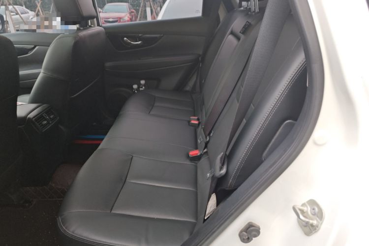 Used Nissan X-Trail 2023 Classic 2.0L Two-Wheel Drive Smart Connect Premium Edition Left Rear Seat