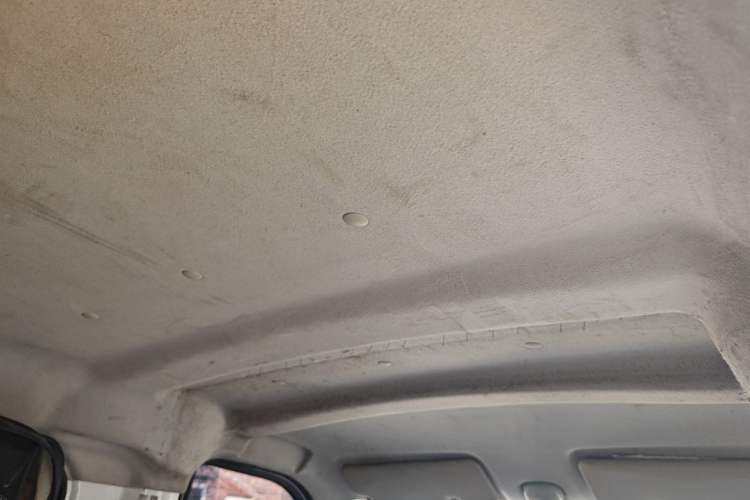 Used CHANGAN KAICHENG Ruixing M60 2023 1.6L CNG Comfort-Grade 6-Seater Passenger Vehicle Headliner