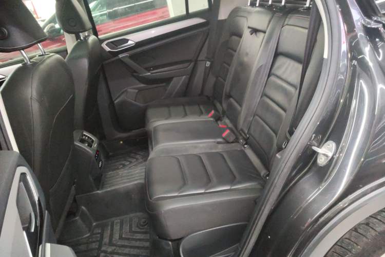 Used Volkswagen Tayron 2019 330TSI Two-Wheel Drive Luxury Model China VI Standard
