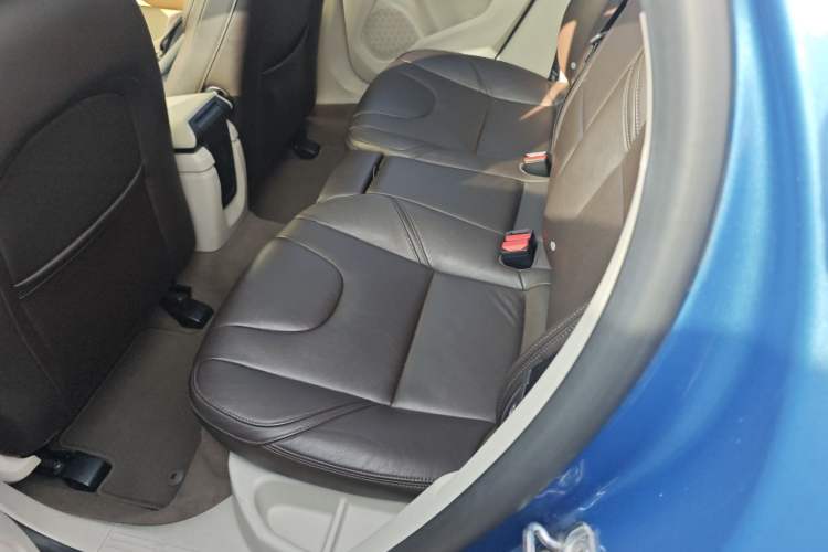 Used Volvo V40 2016 T3 Zhiyi Edition