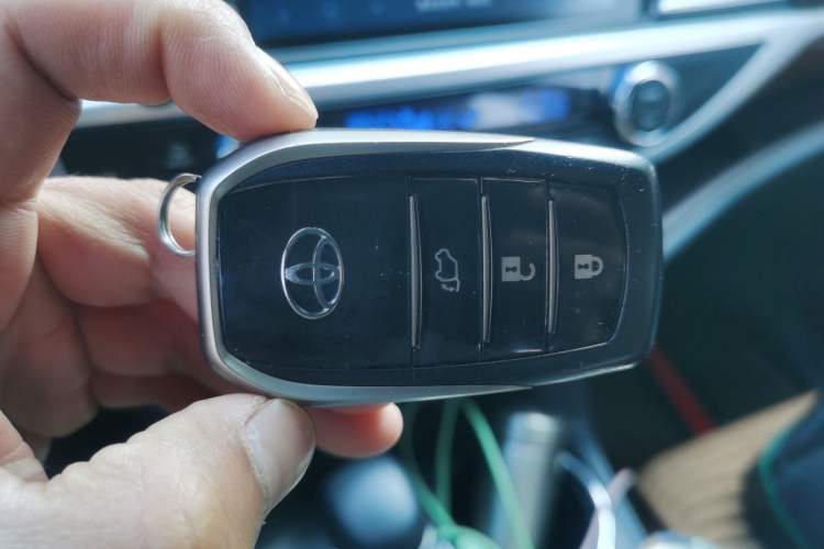 Used Toyota Highlander 2020 2.0T Four-Wheel Drive Millionth Anniversary Edition 7 Seats Vehicle Key