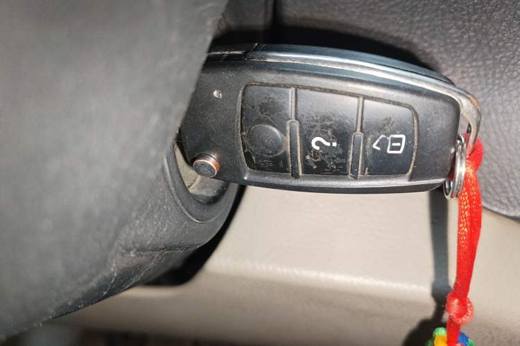 Used Land X8 2012 Explore Edition 2.0L Urban Pioneer Version