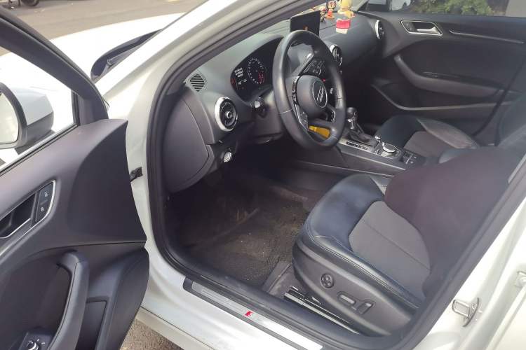 Used Audi A3 2017 Limousine 35 TFSI Fashion Model