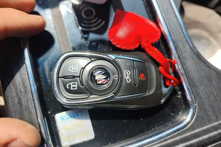 Used Buick GL8 2021 Land Cruiser Executive Class 652T Luxury Model Vehicle Key