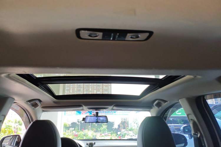 Used Honda Vezel 2017 1.8L CVT Front-Wheel Drive Pioneer Edition Headliner