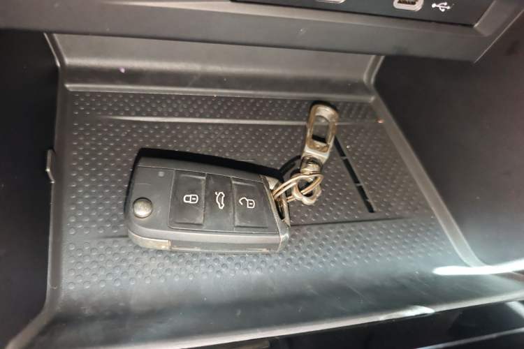 Used Volkswagen Tayron 2024 300TSI Two-Wheel-Drive Luxury Plus Advanced Version Vehicle Key