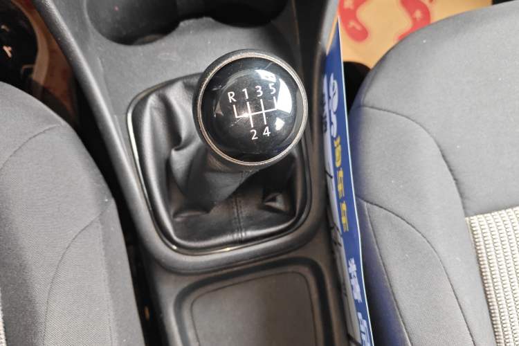 Used Volkswagen Polo 2014 1.4L Manual Fashion Edition