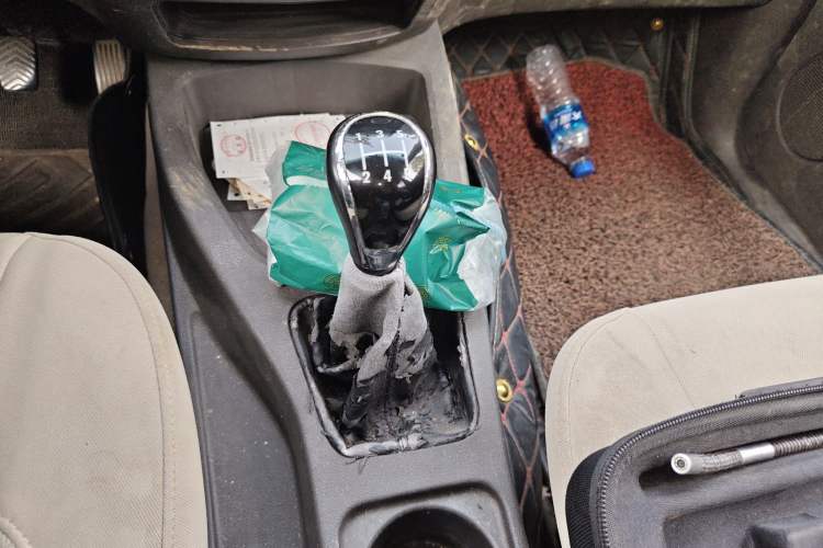 Used Wuling Hongguang 2015 1.2L S Base Model China IV