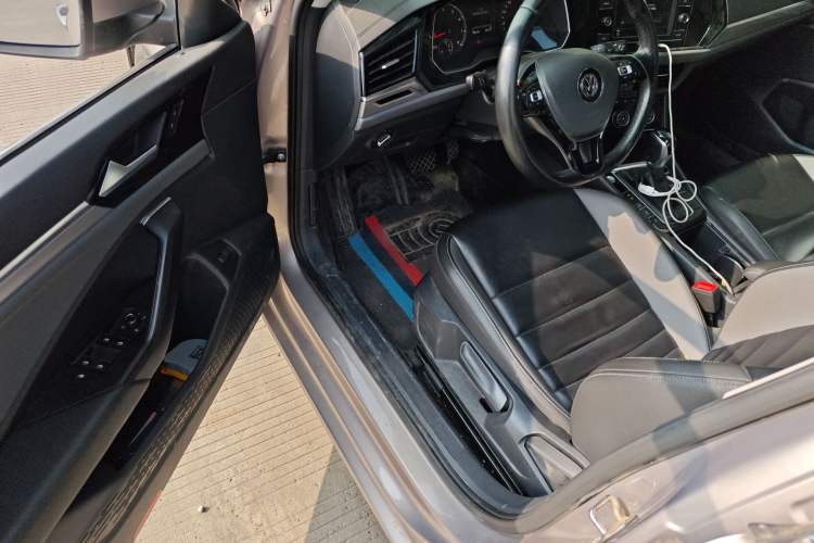 Used Volkswagen Sagitar 2019 200TSI DSG Comfort Version China VI Standard Driver Seat