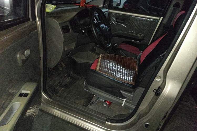 Used Wuling Rongguang V 2019 1.5L Practical Model China VI LAR