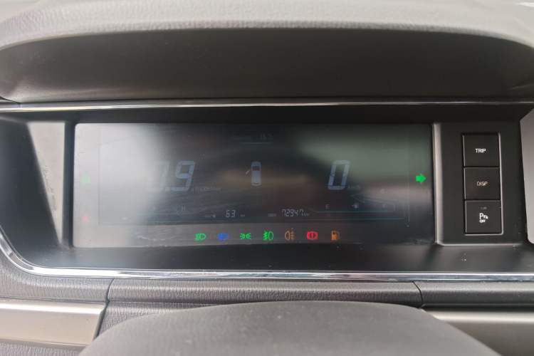 Used CHANGAN KAICHENG Oushang A600 2016 1.5L Manual Luxury 7-Seater Instrument Cluster