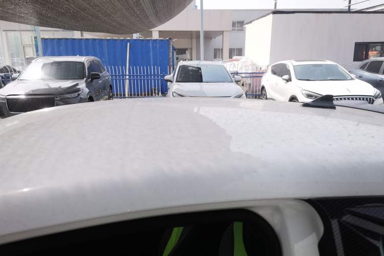 Used Roewe Clever 2021 302km All-Round Version Roof