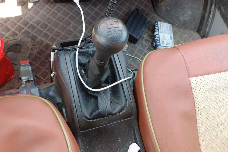 Used Wuling Rongguang 2019 1.5L Extended-Body Van Base Model with 2 Seats Gear Lever