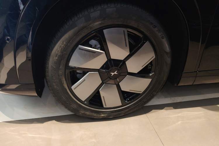 Used XPeng X9 2024 702 Ultra-Long Range Max