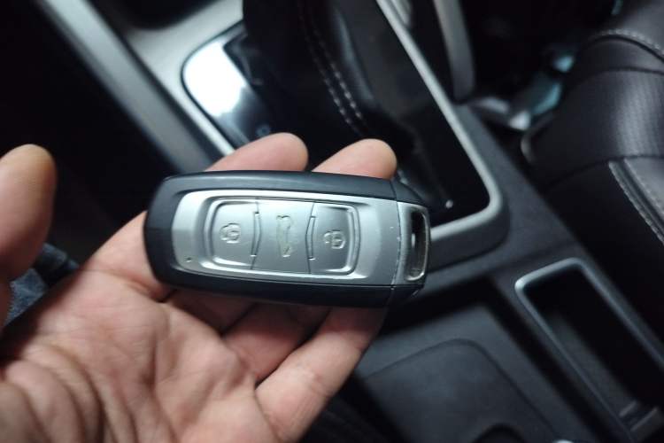 Used Geely Auto Vision X3 2017 1.5L Automatic Luxury Model Vehicle Key