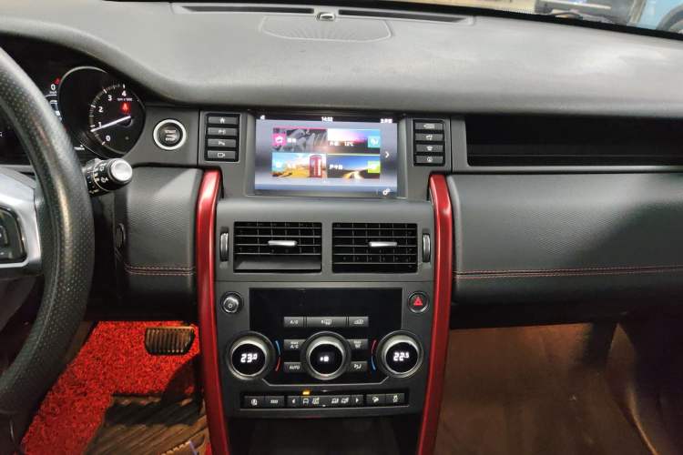 Used Land Rover Discovery Sport 2019 240 PS SE Dynamic Version China VI Standard