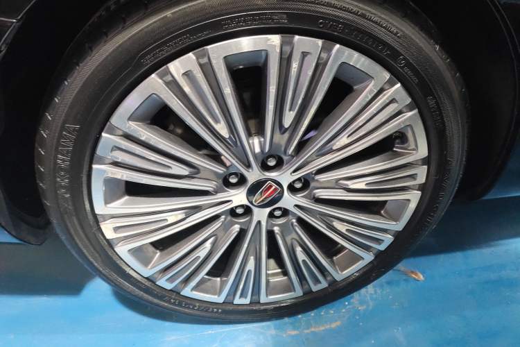 Used Hongqi H5 2022 Classic Model Facelift 1.8T Automatic Smart Connect Flagship Edition
