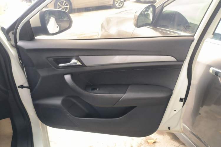 Used Roewe 360 2018 PLUS 1.5L Automatic Luxury Edition