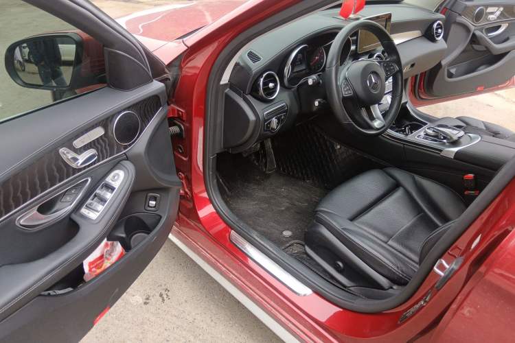 Used Mercedes-Benz C-Class 2017 C 200 L Sport Edition Driver Seat