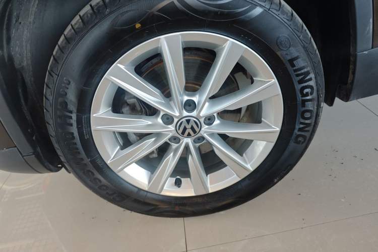 Used Volkswagen Tiguan L 2016 280TSI Automatic Two-Wheel Drive Silk Road Comfort Edition