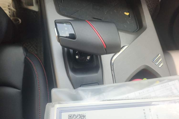 Used CHANGAN X5 PLUS 2025 1.5T DCT Excellence Edition Gear Lever