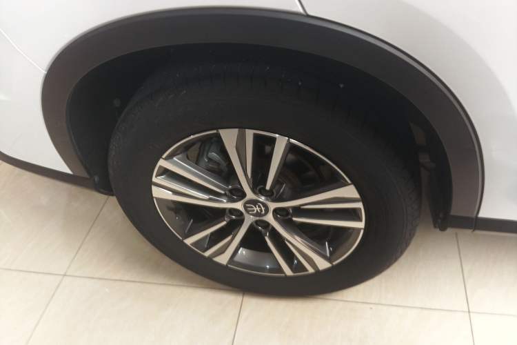 Used BYD Song Pro 2019 1.5T Automatic Luxury Model Right Rear Wheel Hub