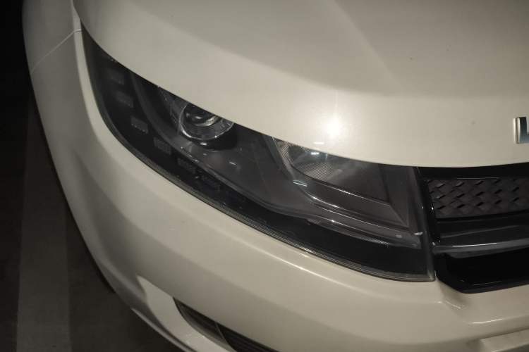 Used Land X7 2015 2.0T Panoramic Flagship Edition Right Front Headlight