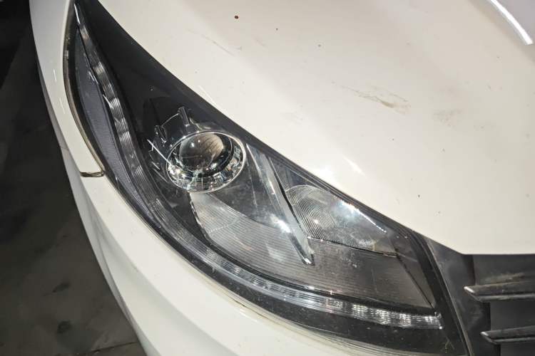 Used Dongfeng Fengon 580 2017 Revised Version 1.5T CVT Luxury Edition Right Front Headlight