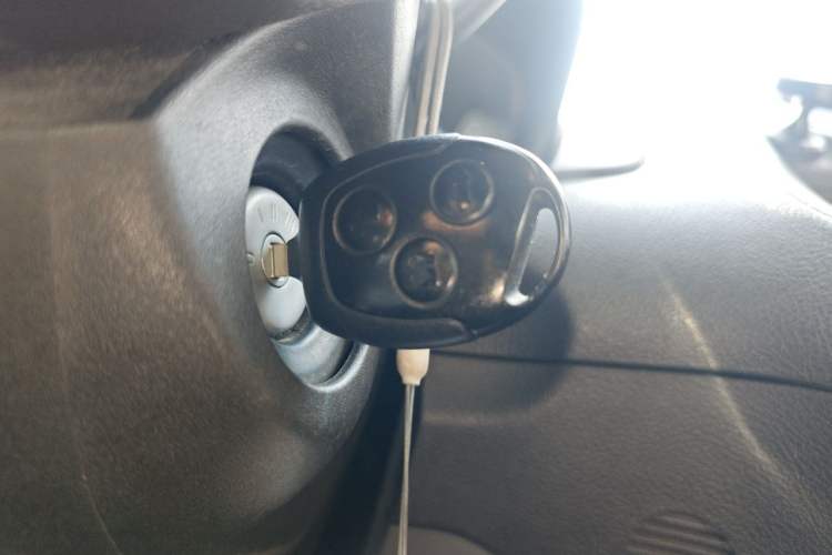 Used Ford Transit 2019 2.0T Diesel Commercial & Travel Mid-axle Mid-roof 9-Seater China VI