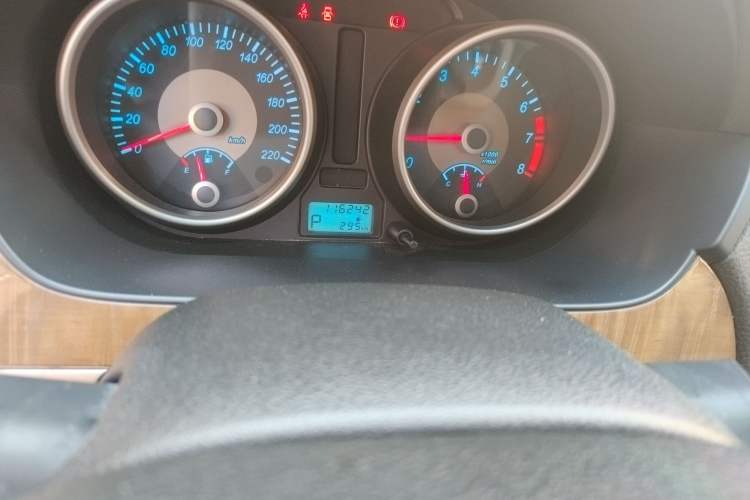 Used Buick Excelle 2015 1.5L Automatic Classic Model
