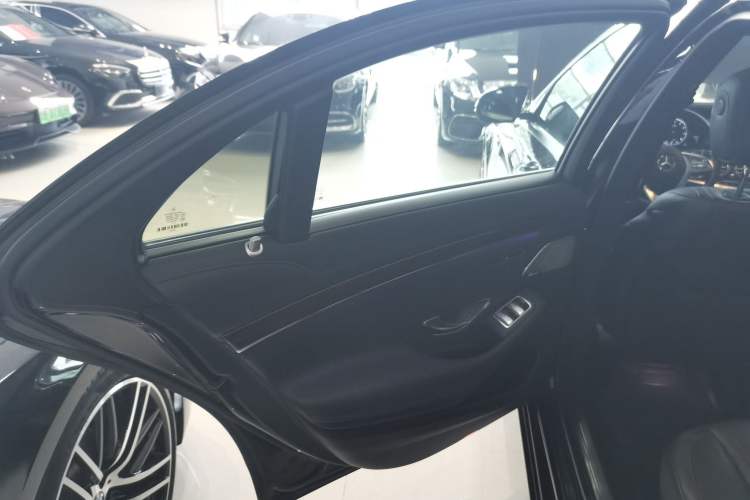 Used Mercedes-Benz S-Class 2019 S 320 L