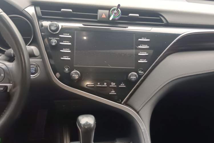 Used Toyota Camry 2018 2.5G Luxury Edition Audio And AC Panel