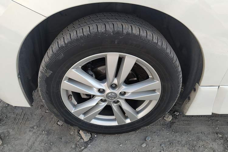 Used Nissan Quest 2015 3.5L SL
