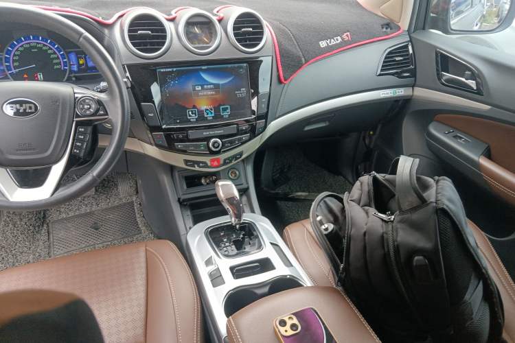 Used BYD S7 2016 2.0T Automatic Prestige Edition
