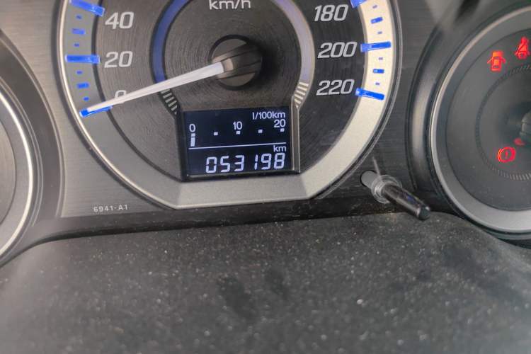 Used Honda City Classic 2012 1.5L manual Elite Edition Odometer Close Up