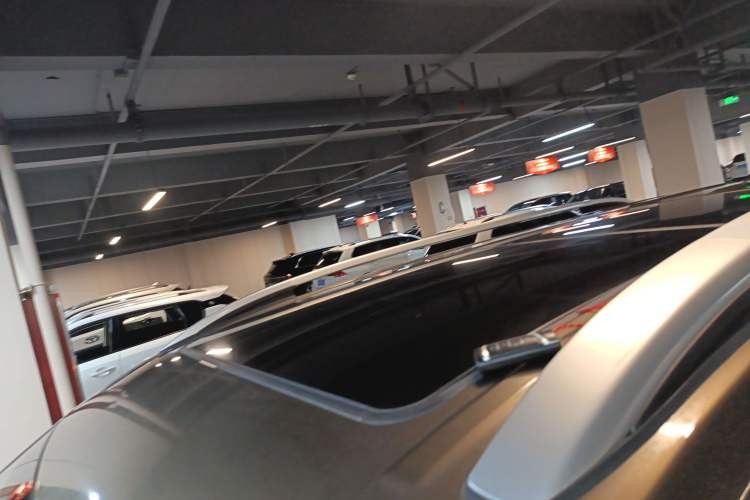 Used GAC Trumpchi GS8 2017 320T Two-Wheel Drive Luxury Smart Connectivity Version (7 Seats)
