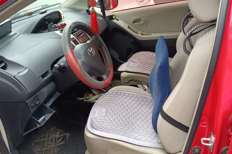 Used Toyota Yaris 2011 1.6E Automatic Charm Edition Left Front Seat