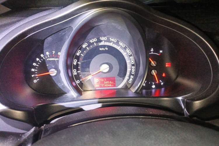 Used Kia Sportage R 2012 2.0L Automatic Two-Wheel Drive GL Trim
