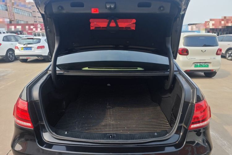 Used Mercedes-Benz E-Class 2015 Facelift E 200 L