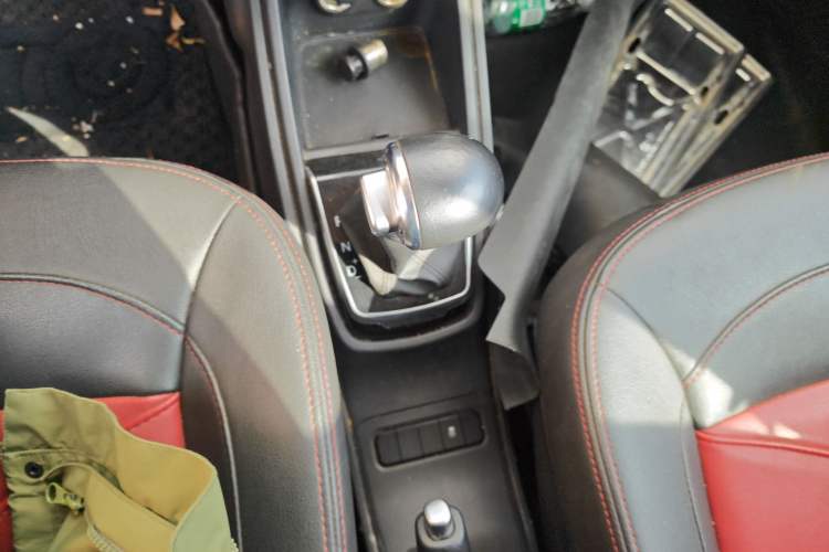 Used Haval H1 2016 Revised Version Blue Badge 1.5L AMT Luxury Edition