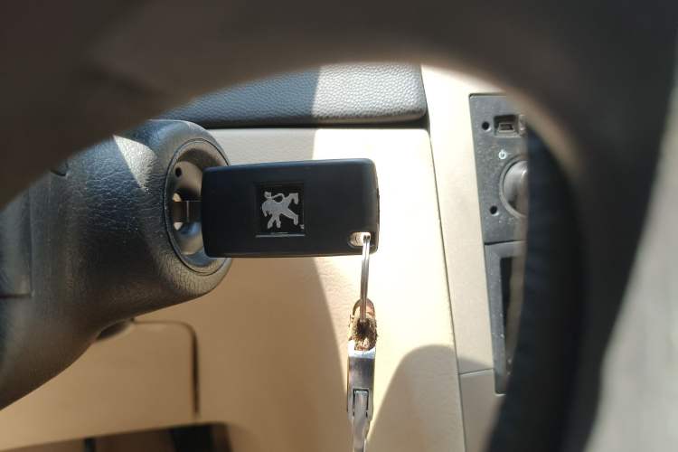 Used Peugeot 307 2010 Sedan 1.6L Automatic Comfort Edition Vehicle Key